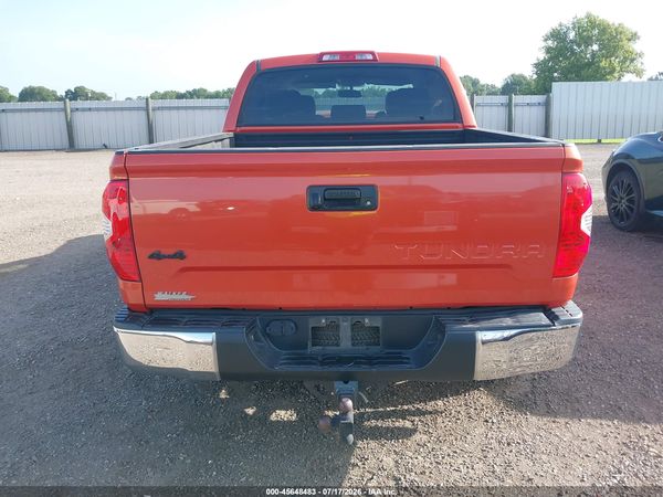 2017 TOYOTA TUNDRA