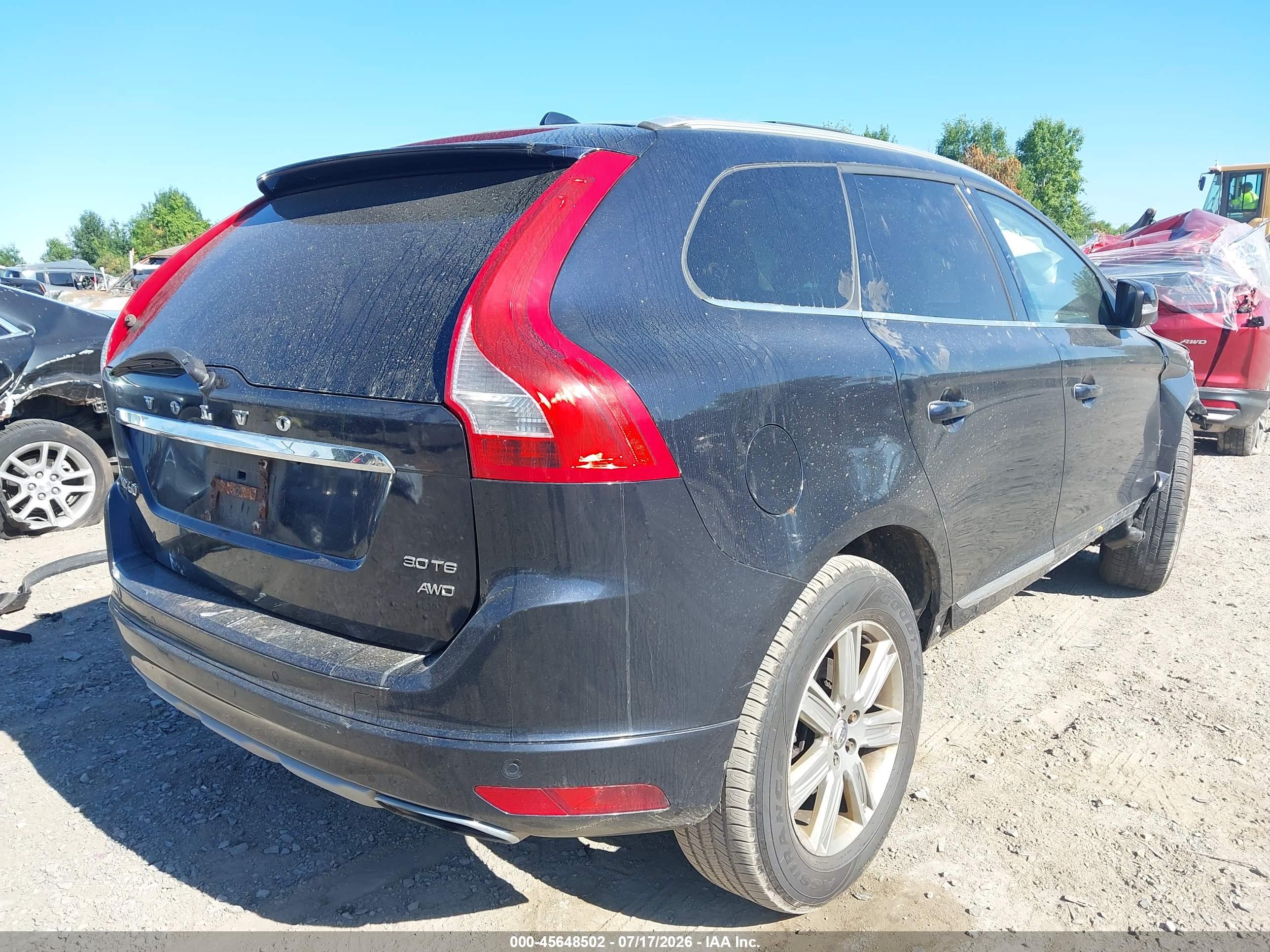 2016 VOLVO XC60