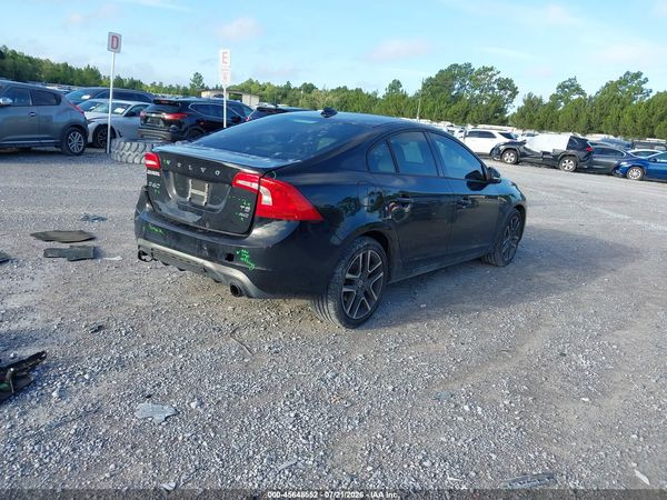 2017 VOLVO S60 T5 DYNAMIC