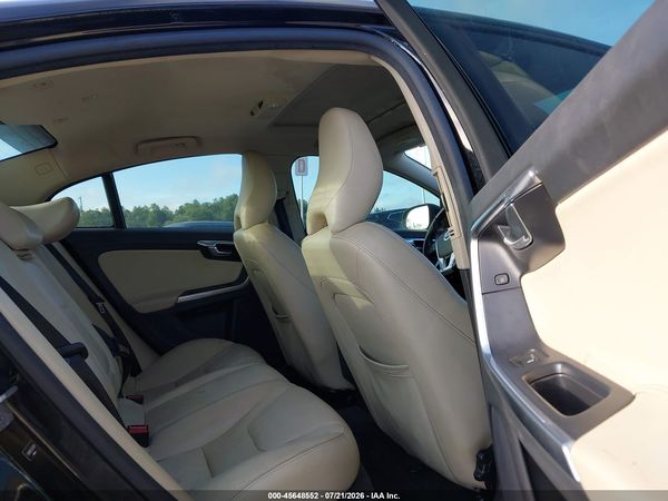 2017 VOLVO S60 T5 DYNAMIC