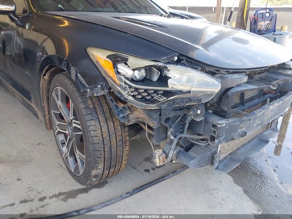 2018 KIA STINGER GT1