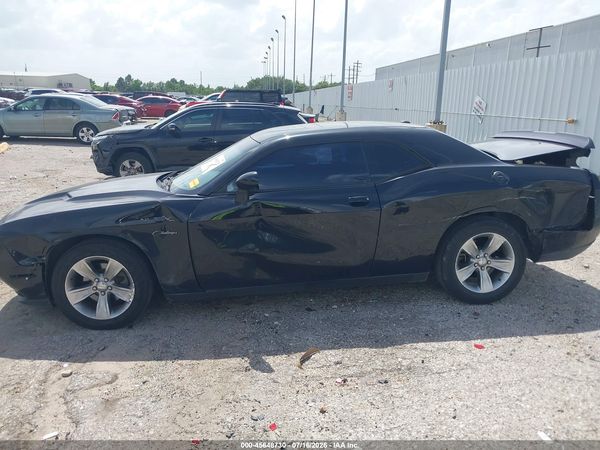 2018 DODGE CHALLENGER SXT