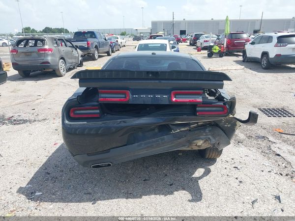 2018 DODGE CHALLENGER SXT