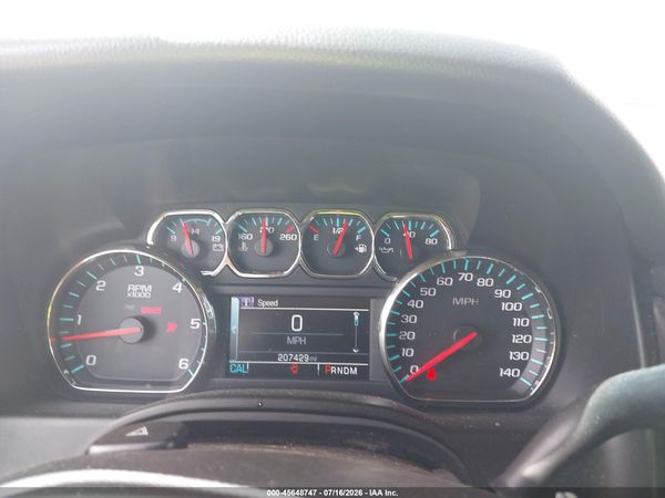 2015 CHEVROLET SUBURBAN LT — I7