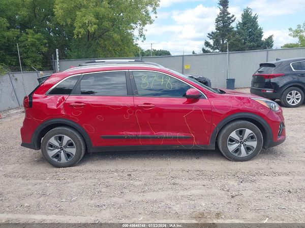 2022 KIA NIRO LX