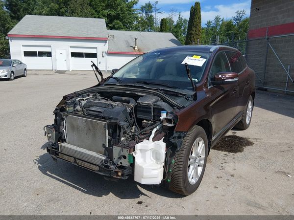 2016 VOLVO XC60 T5 PLATINUM