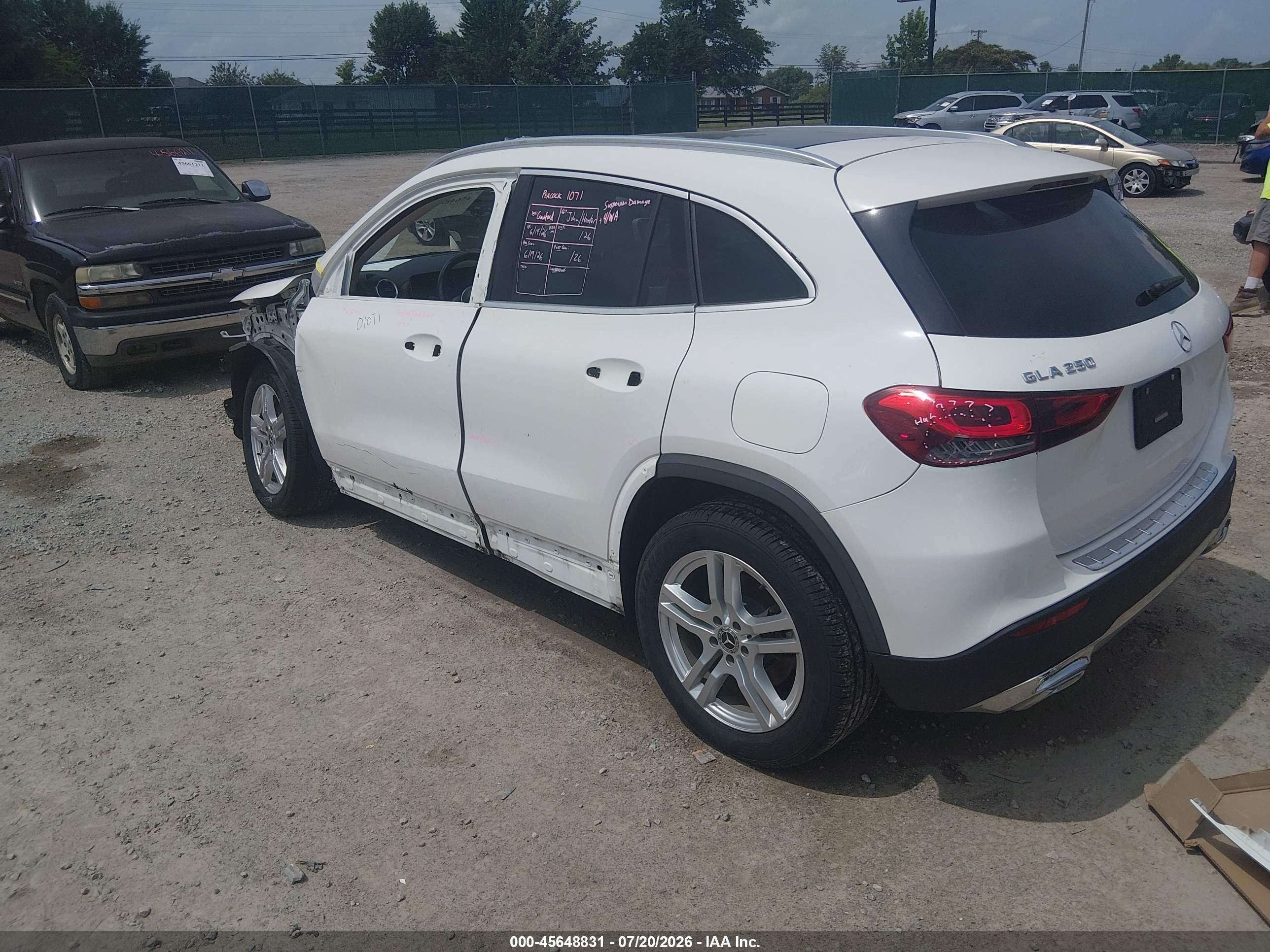 2021 MERCEDES-BENZ GLA 250 4MATIC