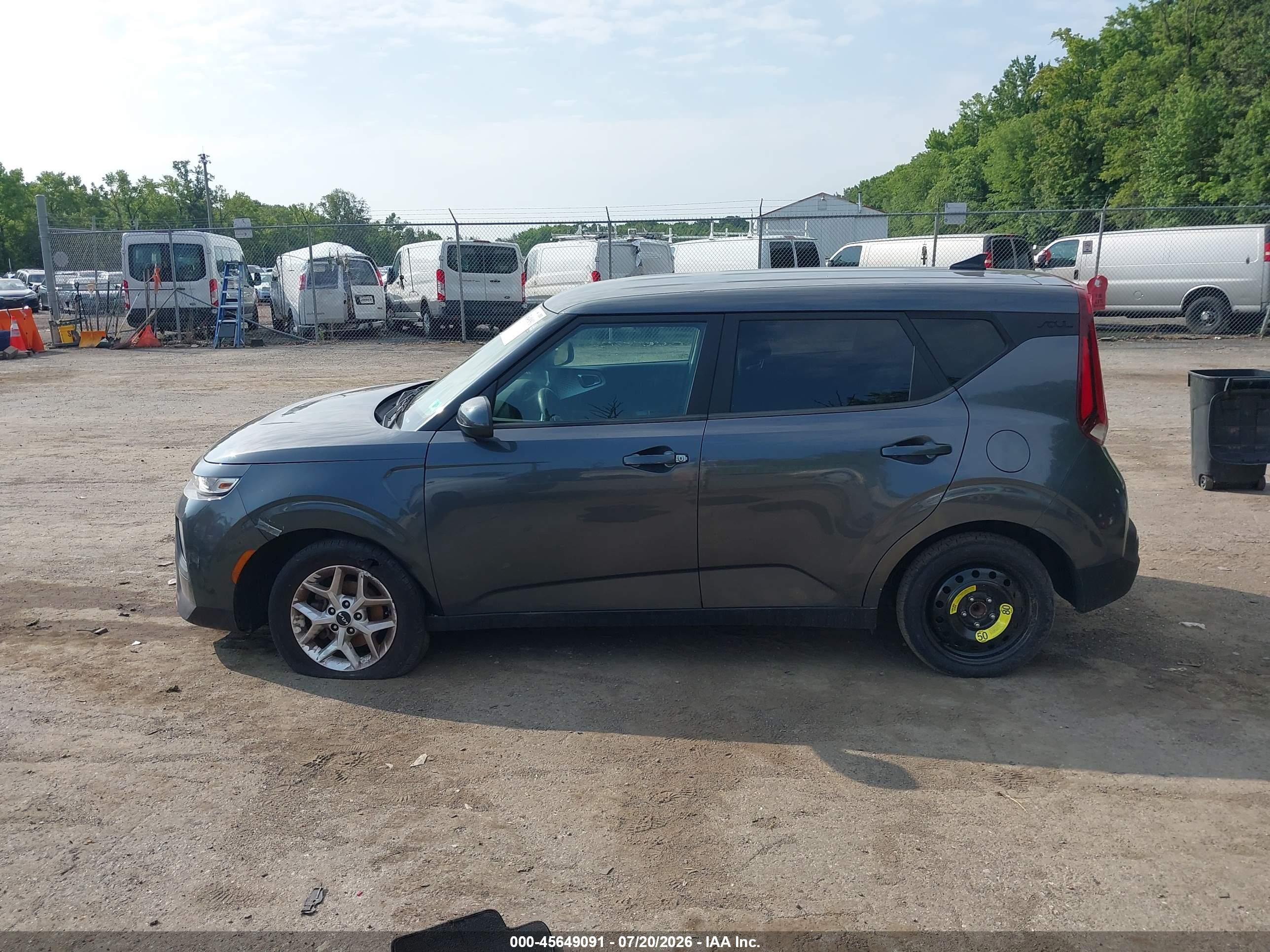 2022 KIA SOUL LX