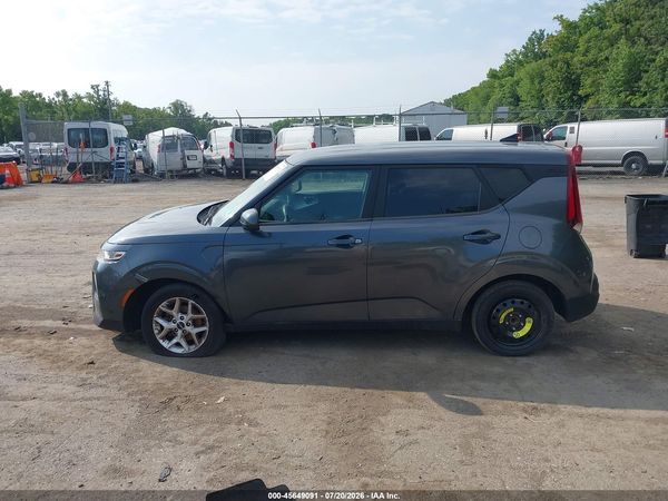 2022 KIA SOUL LX