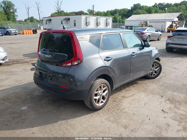 2022 KIA SOUL LX