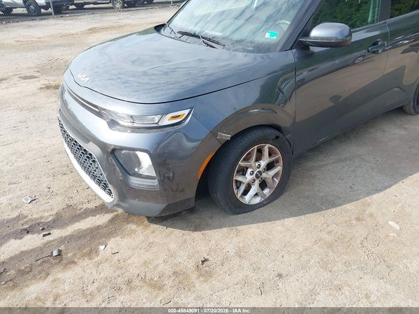 2022 KIA SOUL LX