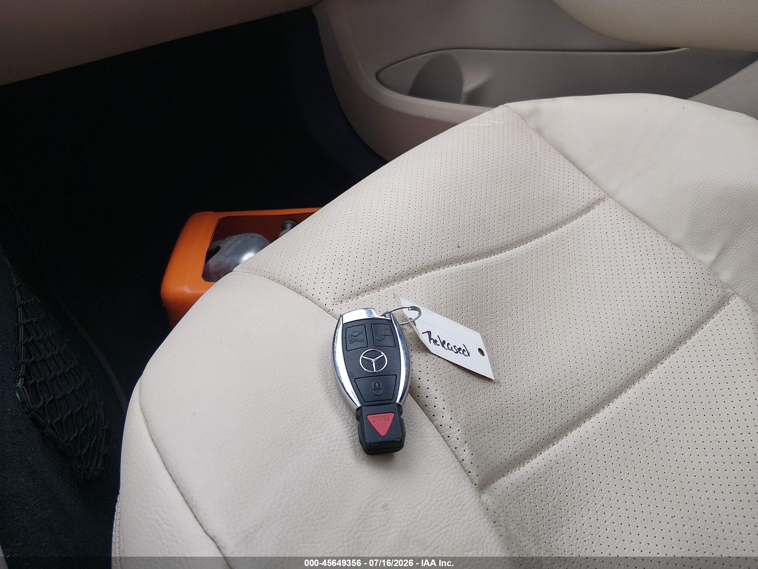 2016 MERCEDES-BENZ C 300 C300