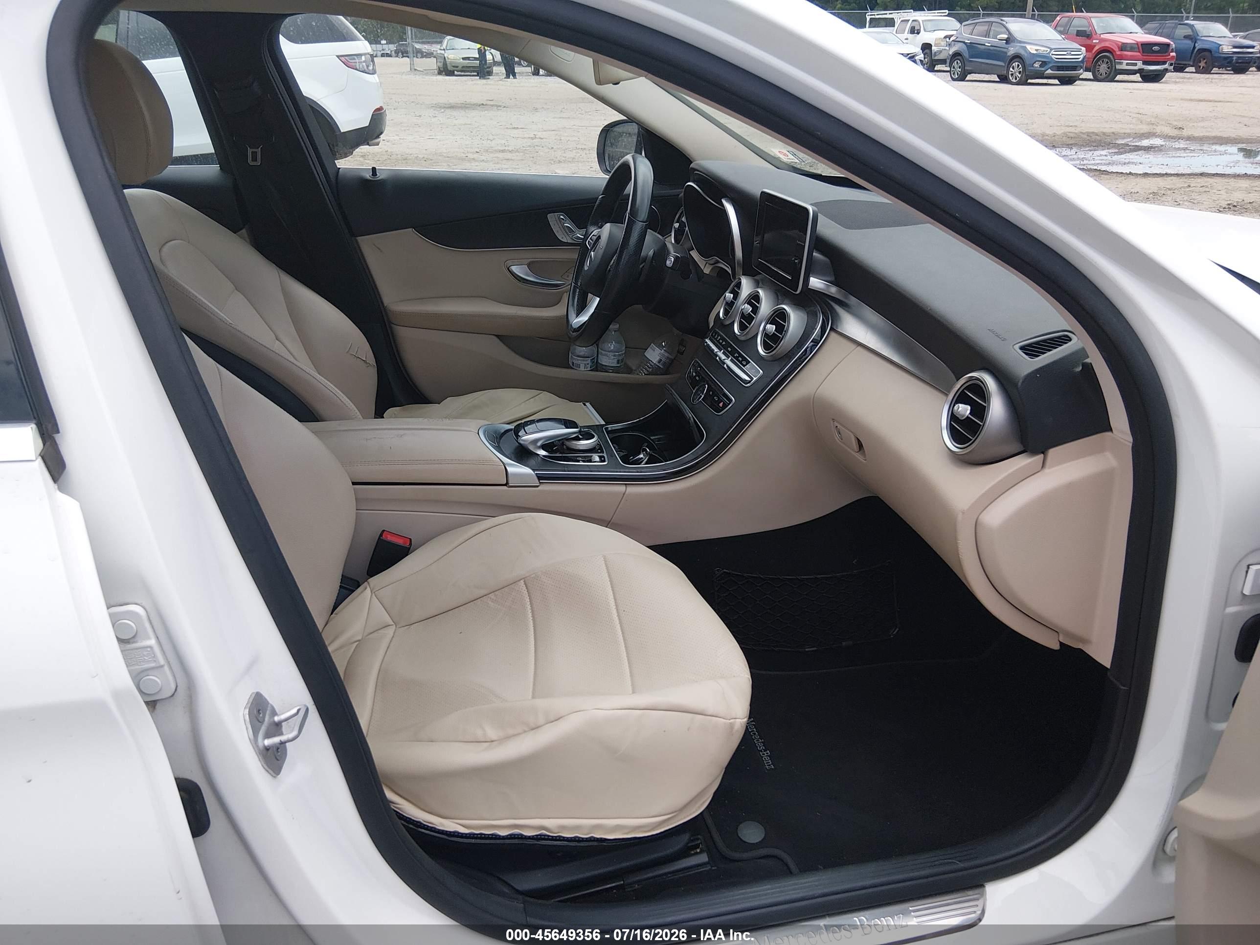 2016 MERCEDES-BENZ C 300 C300