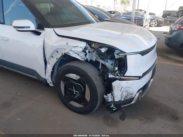 2026 KIA EV9 LIGHT LONG RANGE