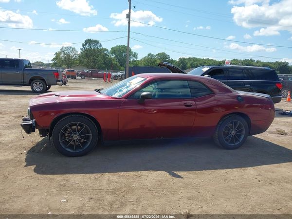 2018 DODGE CHALLENGER SXT