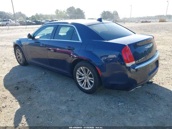 2017 CHRYSLER 300 LIMITED — I3