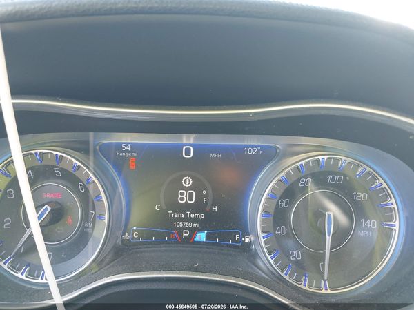2017 CHRYSLER 300 LIMITED — I7