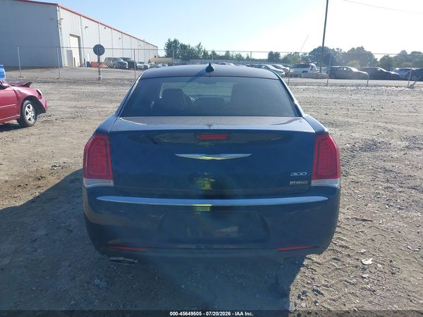 2017 CHRYSLER 300 LIMITED — I119