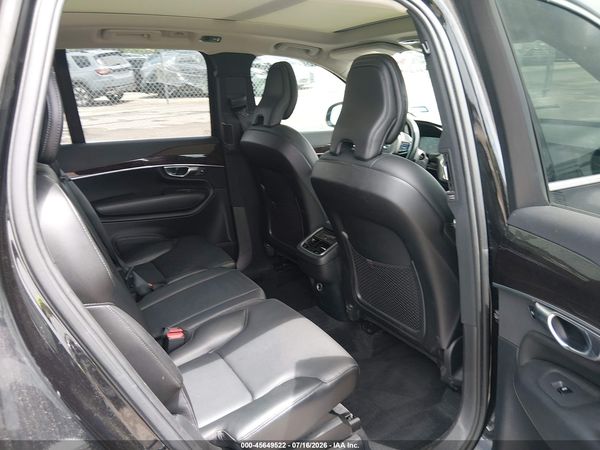 2019 VOLVO XC90 T5 MOMENTUM