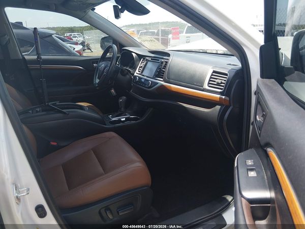 2019 TOYOTA HIGHLANDER LIMITED