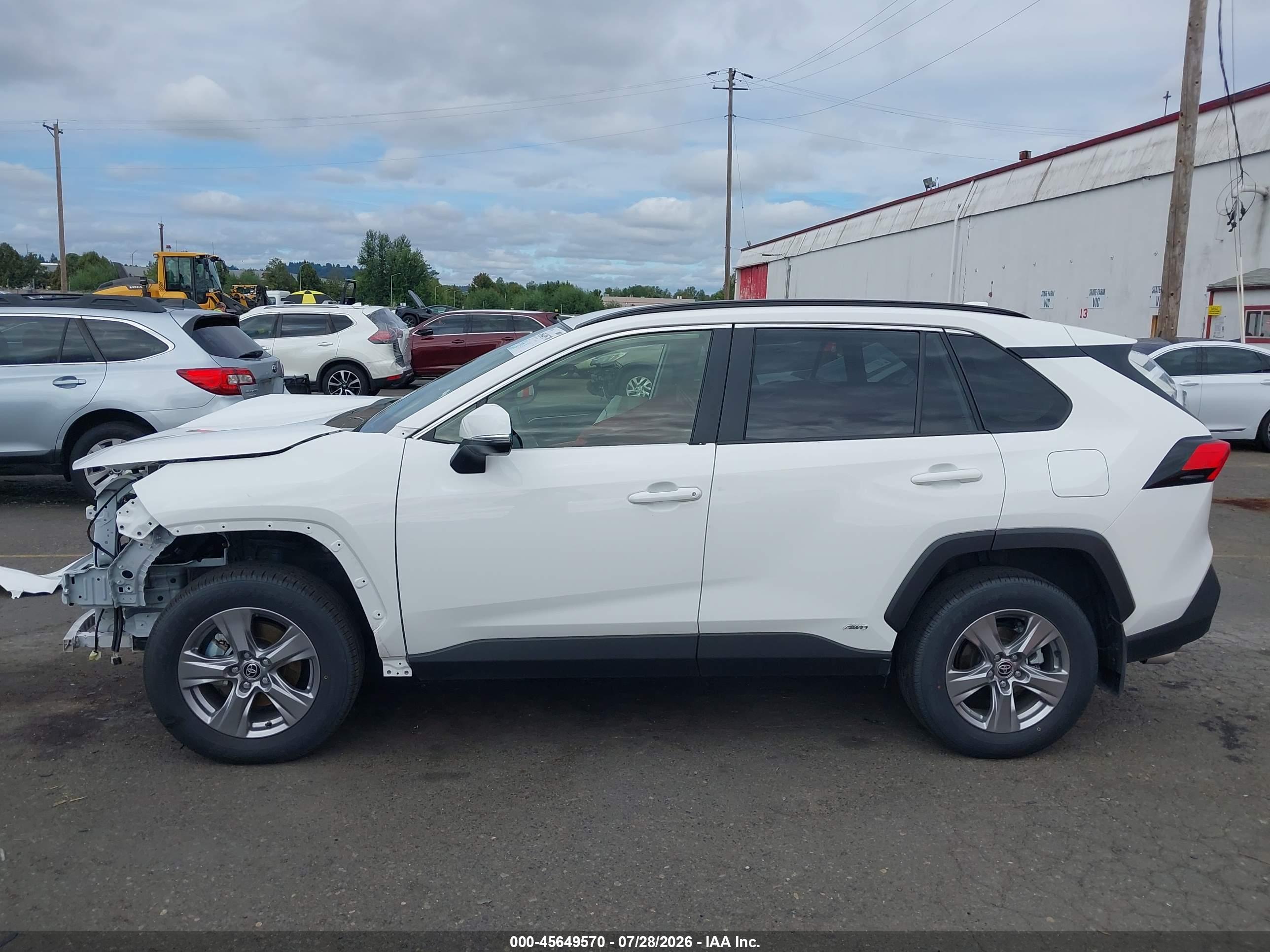 2025 TOYOTA RAV4 HYBRID LE