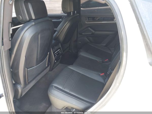 2024 PORSCHE CAYENNE COUPE