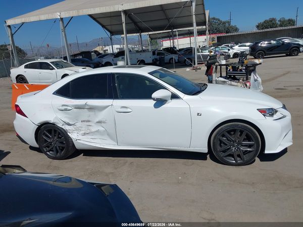 2016 LEXUS IS 200T