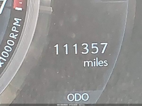 2016 LEXUS IS 200T