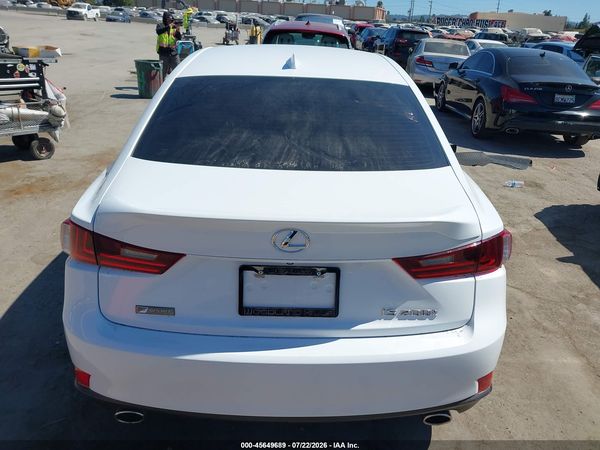 2016 LEXUS IS 200T