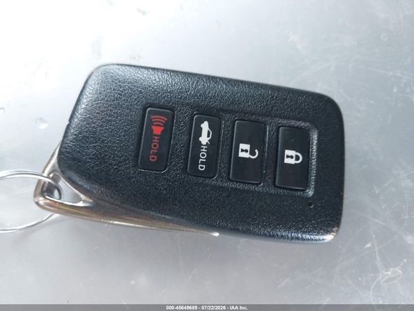 2016 LEXUS IS 200T