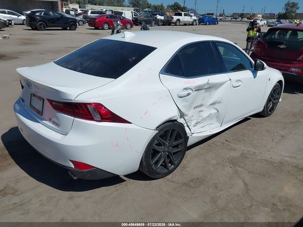 2016 LEXUS IS 200T