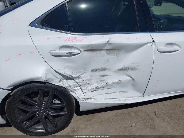 2016 LEXUS IS 200T