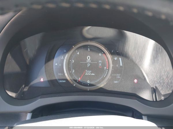 2016 LEXUS IS 200T