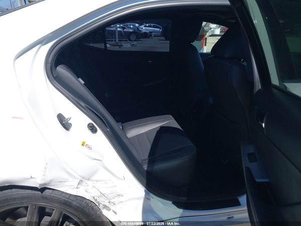 2016 LEXUS IS 200T