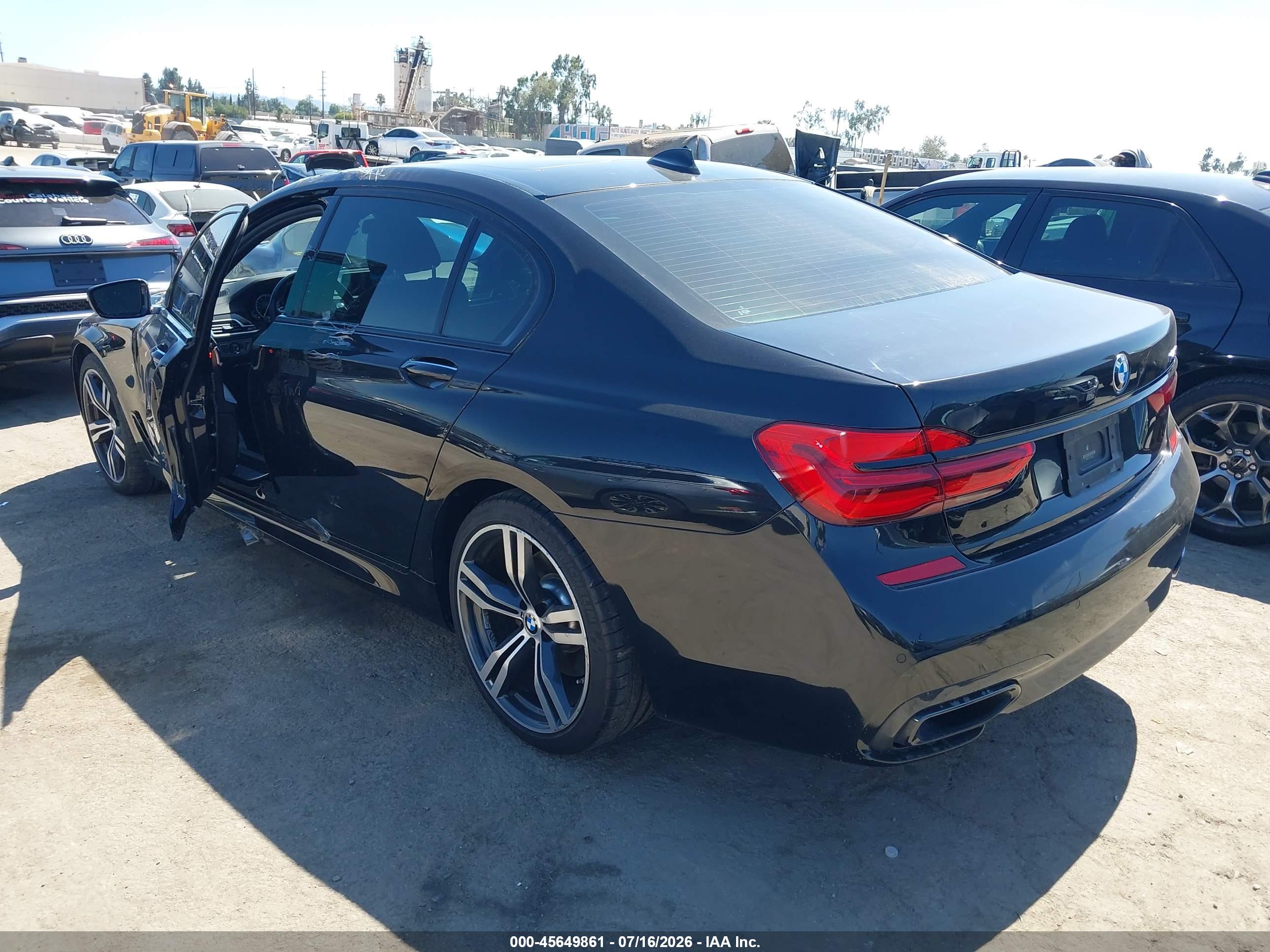2018 BMW 740I