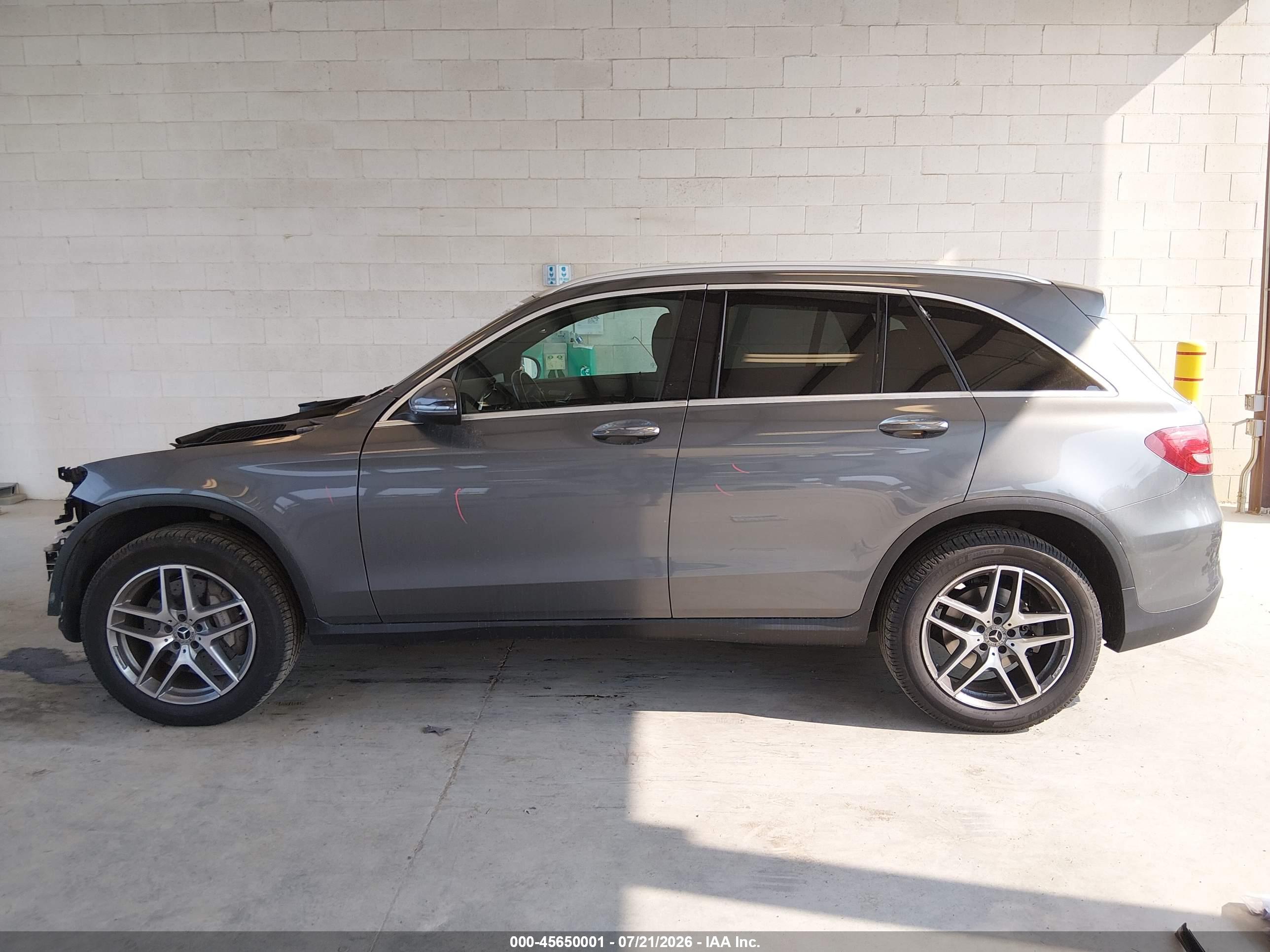 2017 MERCEDES-BENZ GLC 300 4MATIC