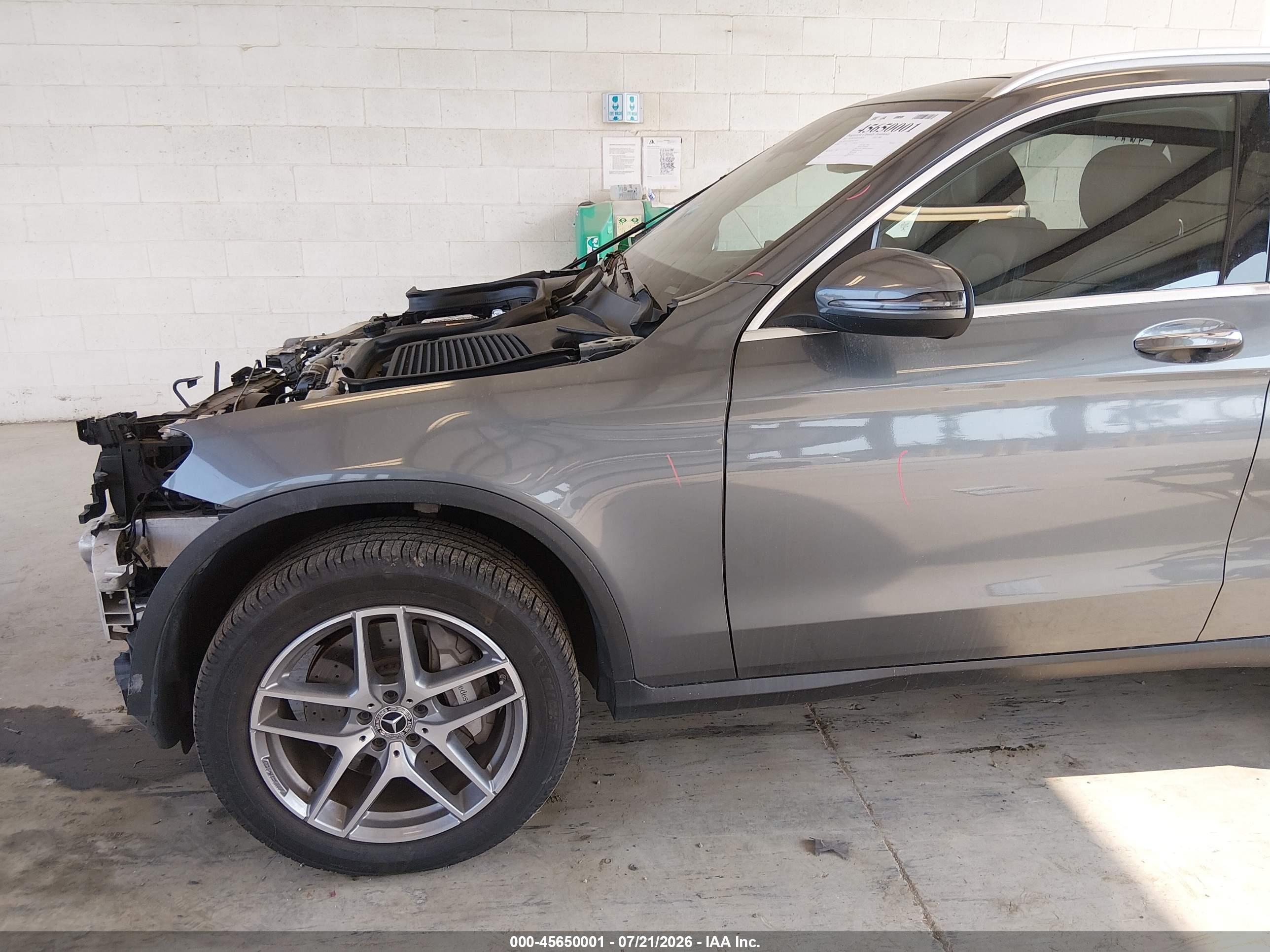 2017 MERCEDES-BENZ GLC 300 4MATIC