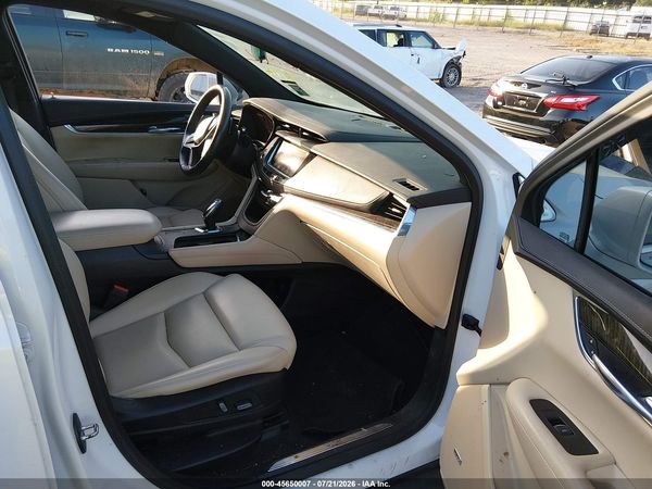 2017 CADILLAC XT5 STANDARD