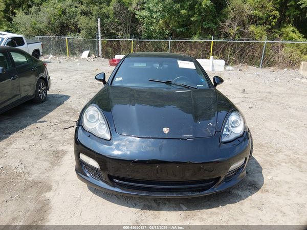 2012 PORSCHE PANAMERA 4