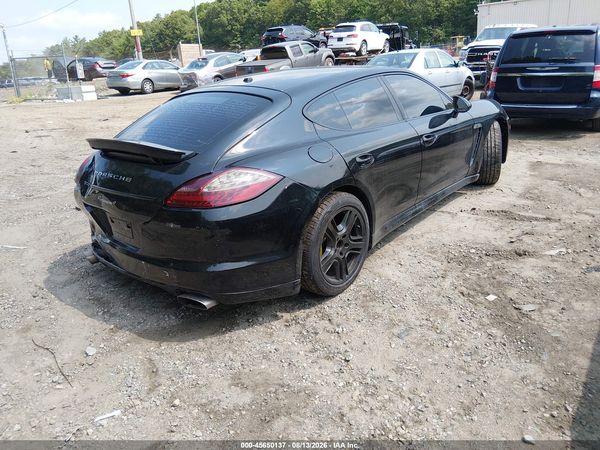 2012 PORSCHE PANAMERA 4