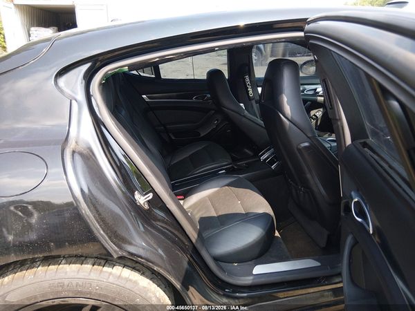 2012 PORSCHE PANAMERA 4