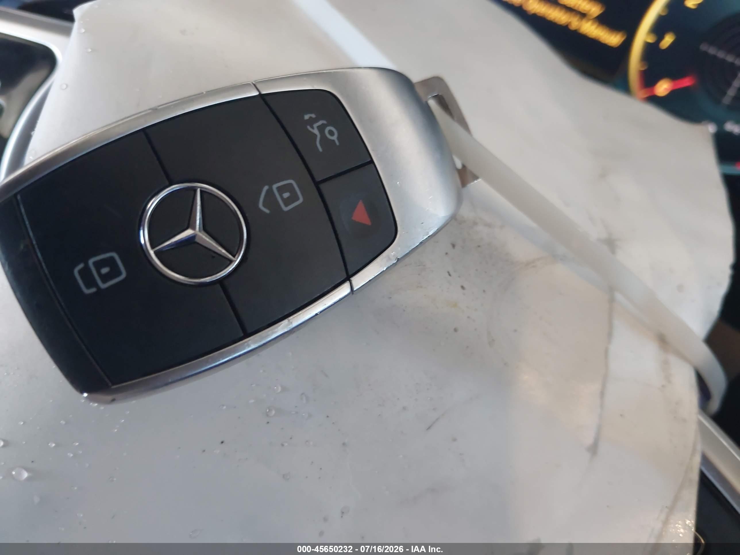 2021 MERCEDES-BENZ C 300 SEDAN