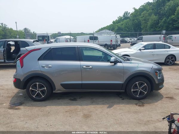 2024 KIA NIRO LX