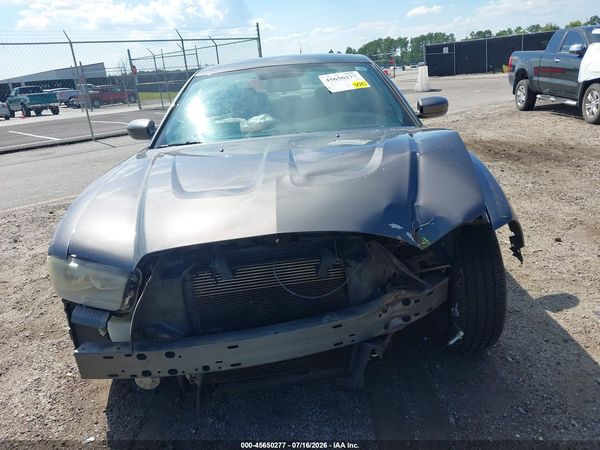 2013 DODGE CHARGER SE