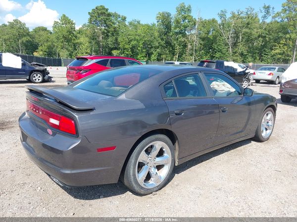 2013 DODGE CHARGER SE