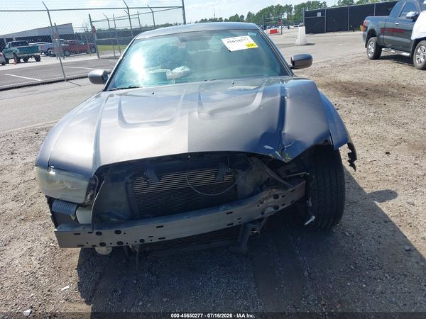 2013 DODGE CHARGER SE