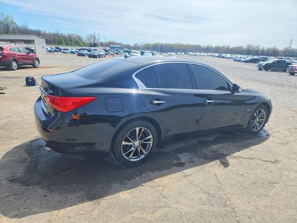 2017 INFINITI Q50