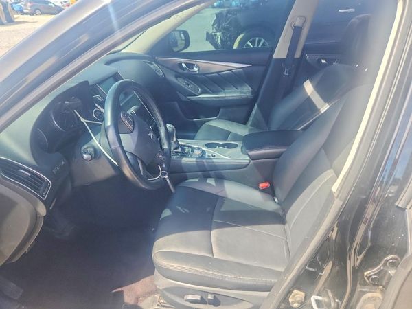 2017 INFINITI Q50
