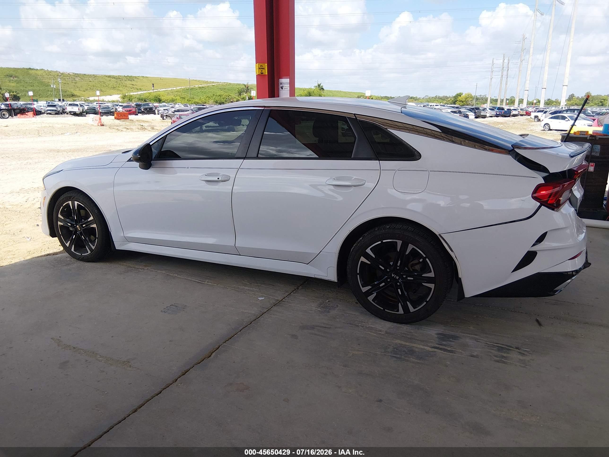 2021 KIA K5 GT-LINE