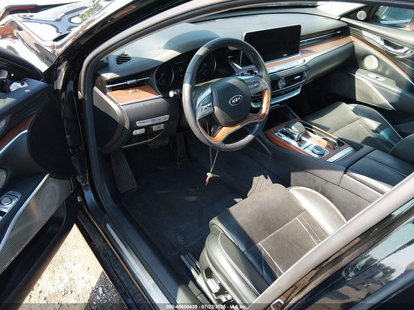 2019 KIA K900 LUXURY